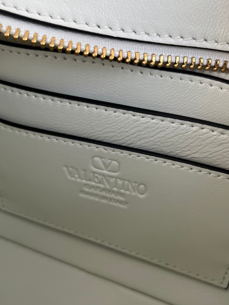 Va1e*ntin0 satchel bag